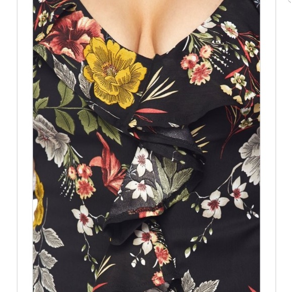 💋Off shoulder romper 💋 - Picture 3 of 5